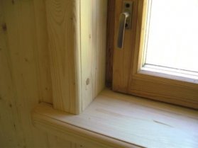 Фото обналички окон в деревянном доме внутри