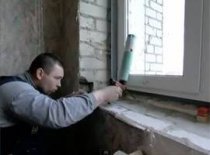 Проем с пустотами запенивается Проем с пустотами запенивается