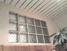 стеклоблоки не портят интерьер стеклоблоки в ванной